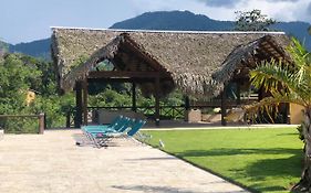 Villa Ximenoa River